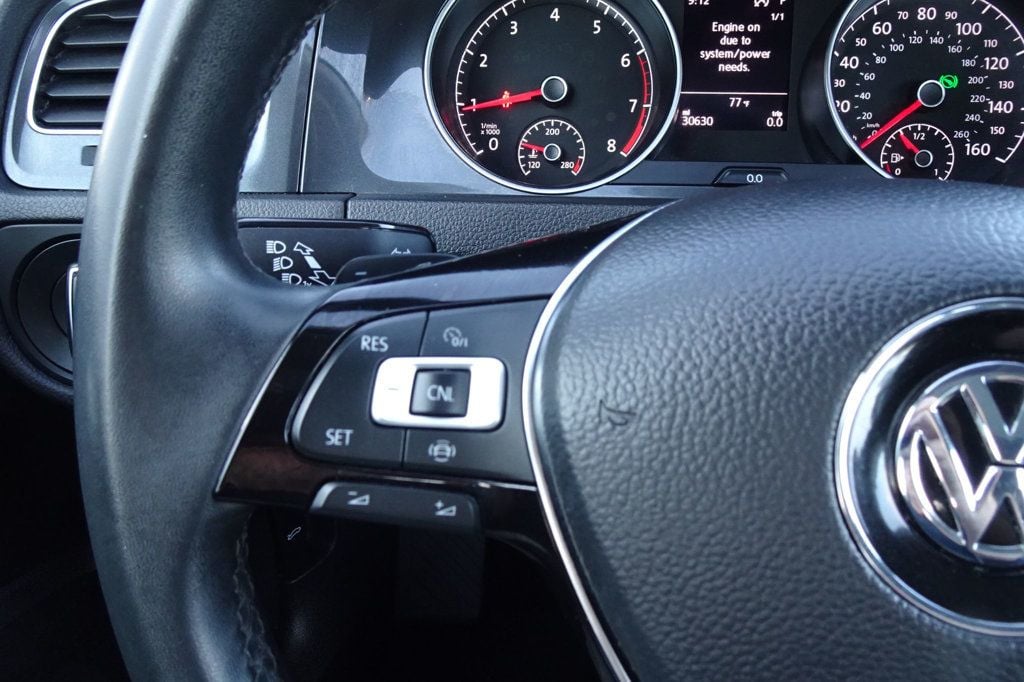2021 Volkswagen Golf TSI photo 15