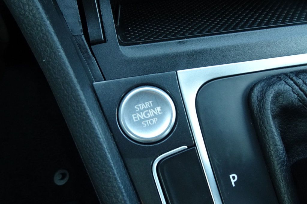 2021 Volkswagen Golf TSI photo 19