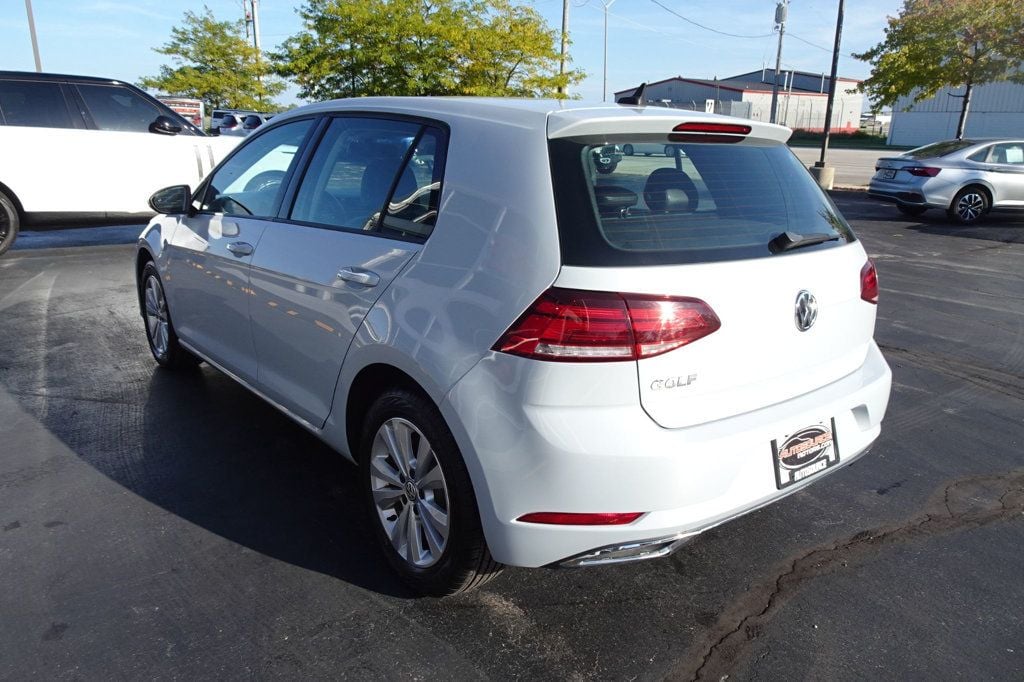 2021 Volkswagen Golf TSI photo 6
