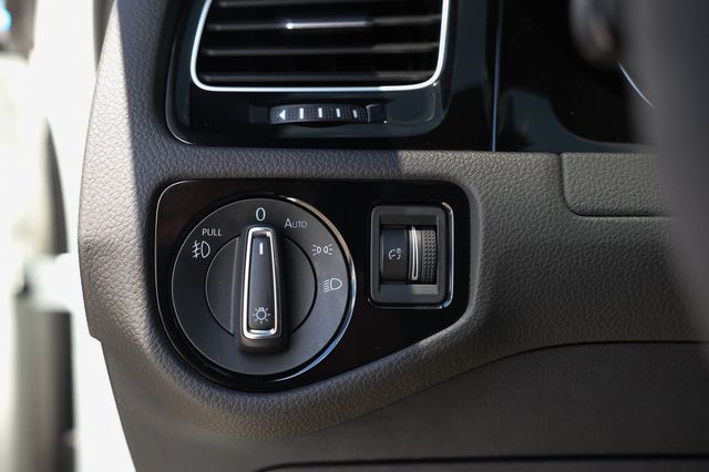 2021 Volkswagen Golf GTI 2.0T SE DSG - 23037149 - 48