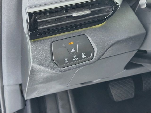 2021 Volkswagen ID.4 Pro AWD - 23060224 - 9