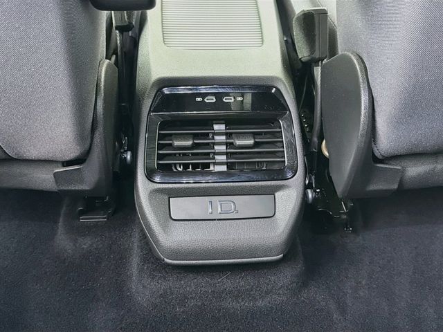 2021 Volkswagen ID.4 Pro AWD - 23060224 - 24