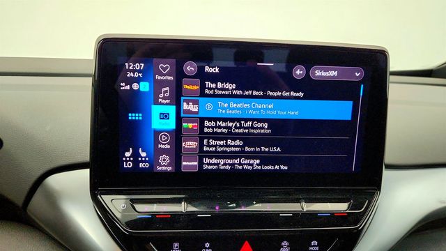 2021 Volkswagen ID.4 Pro AWD - 23014205 - 16