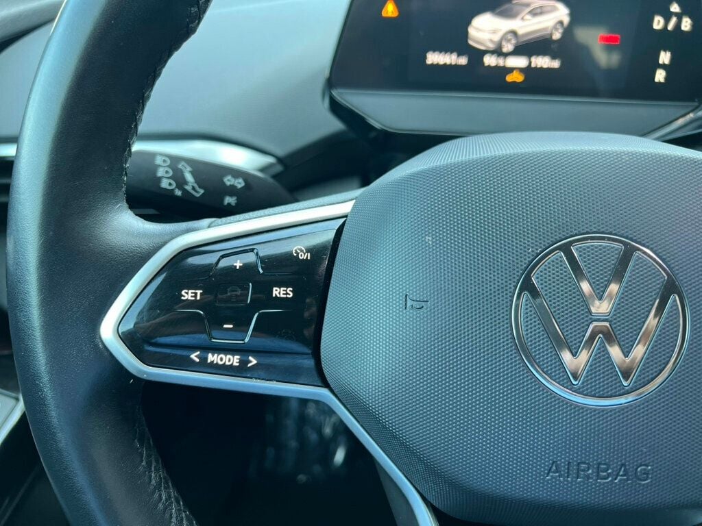 2021 Volkswagen ID.4 Pro photo 17