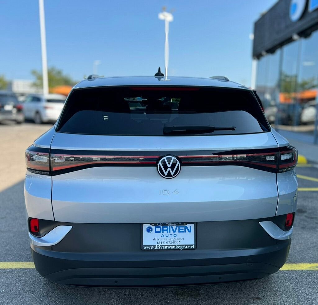 2021 Volkswagen ID.4 Pro photo 4