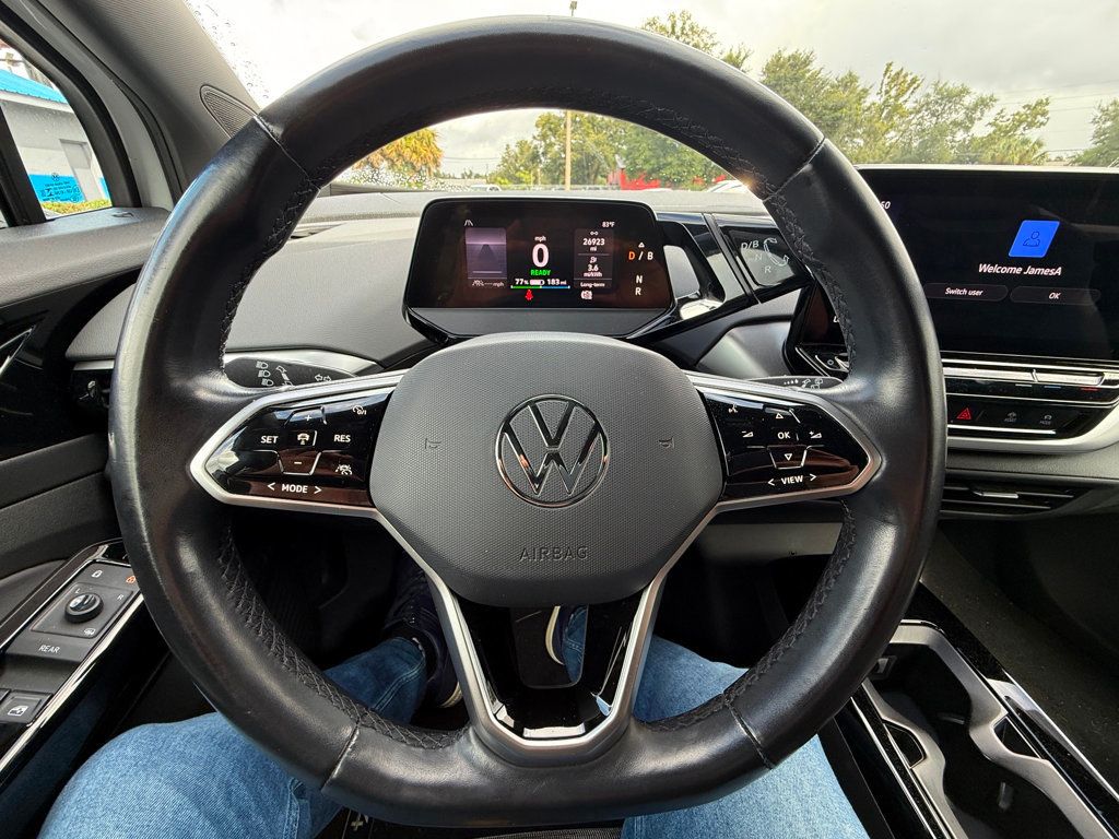 2021 Volkswagen ID.4 Pro photo 12