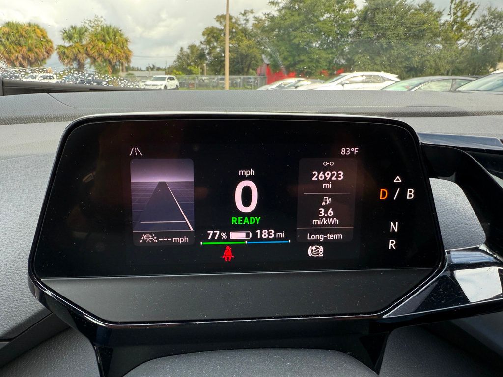 2021 Volkswagen ID.4 Pro photo 14
