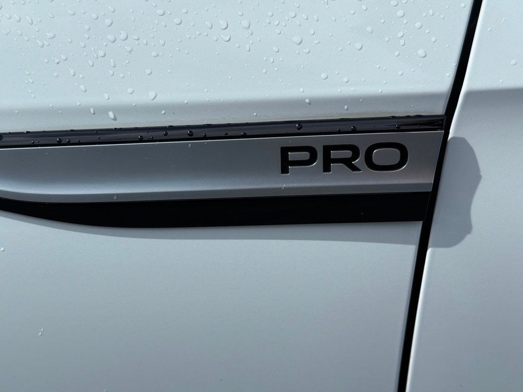 2021 Volkswagen ID.4 Pro photo 9