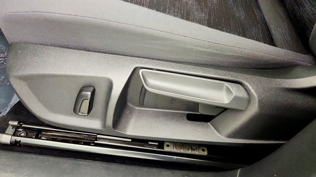 2021 Volkswagen ID.4 Pro RWD - 23072114 - 10
