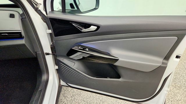 2021 Volkswagen ID.4 Pro RWD - 23072114 - 22