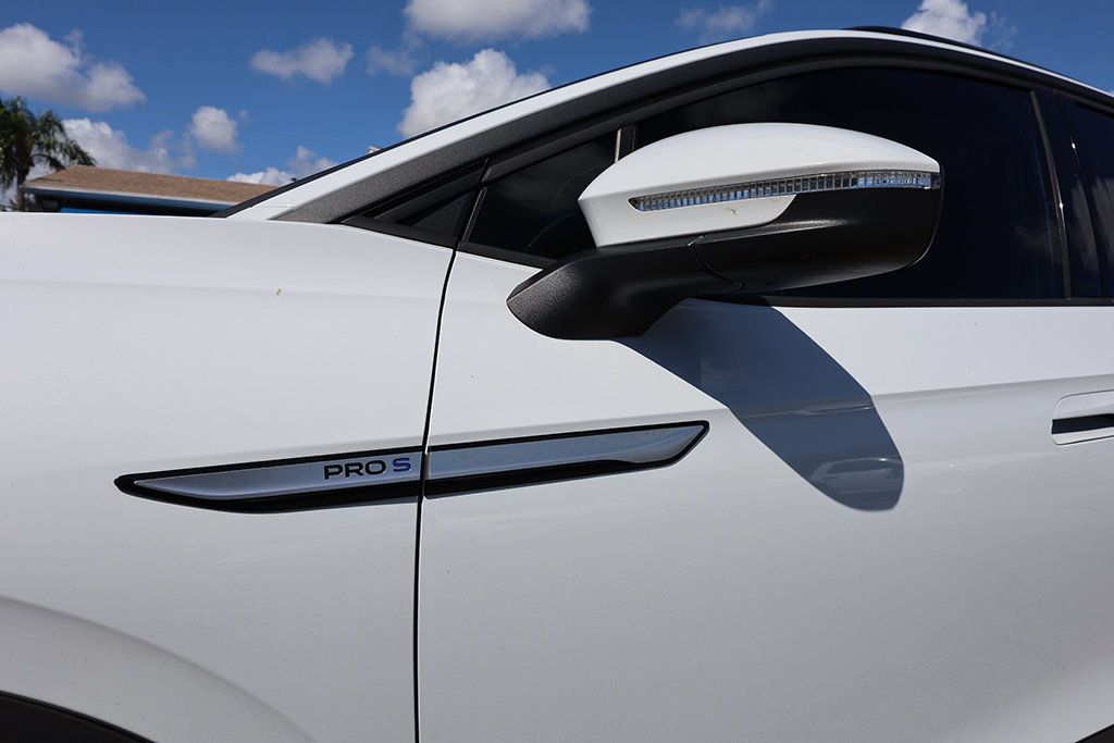 2021 Volkswagen ID.4 Pro S photo 10