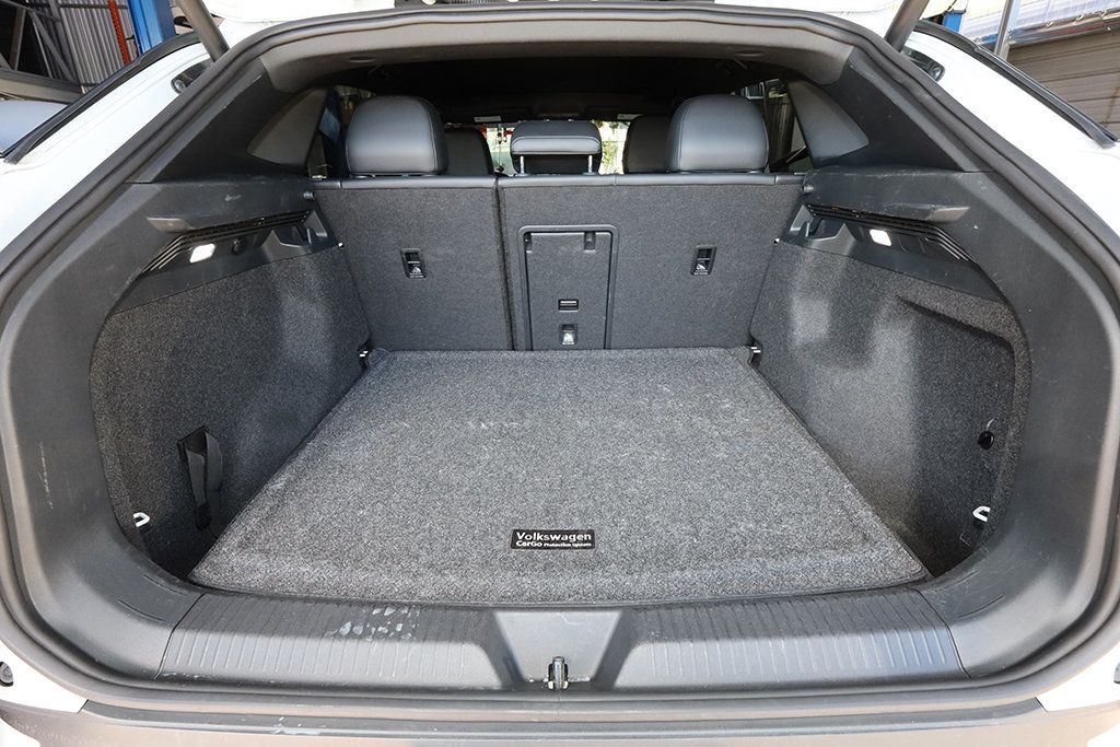 2021 Volkswagen ID.4 Pro S photo 18