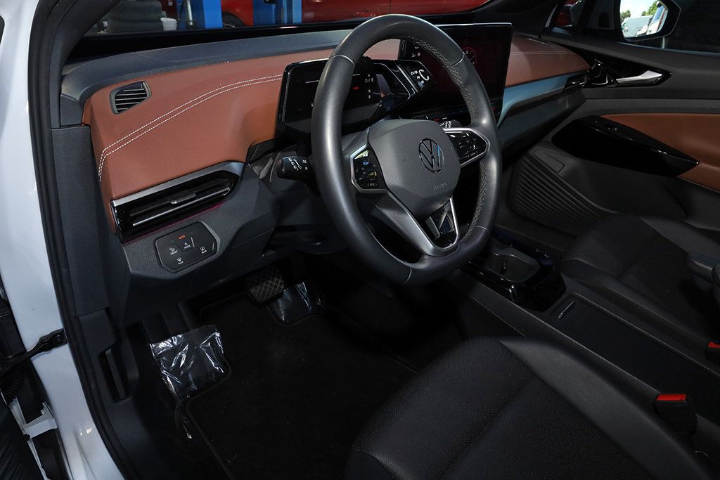 2021 Volkswagen ID.4 Pro S photo 23