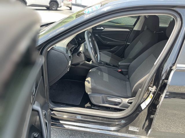 2021 Volkswagen Jetta R Line 4dr Sedan 6M - 23059583 - 13