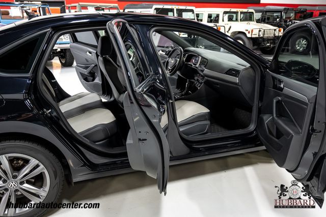 2021 Volkswagen Jetta R-Line Automatic - 22928319 - 24