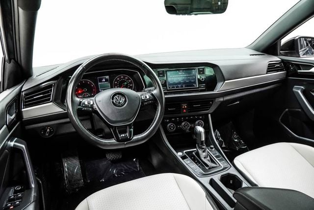 2021 Volkswagen Jetta R-Line