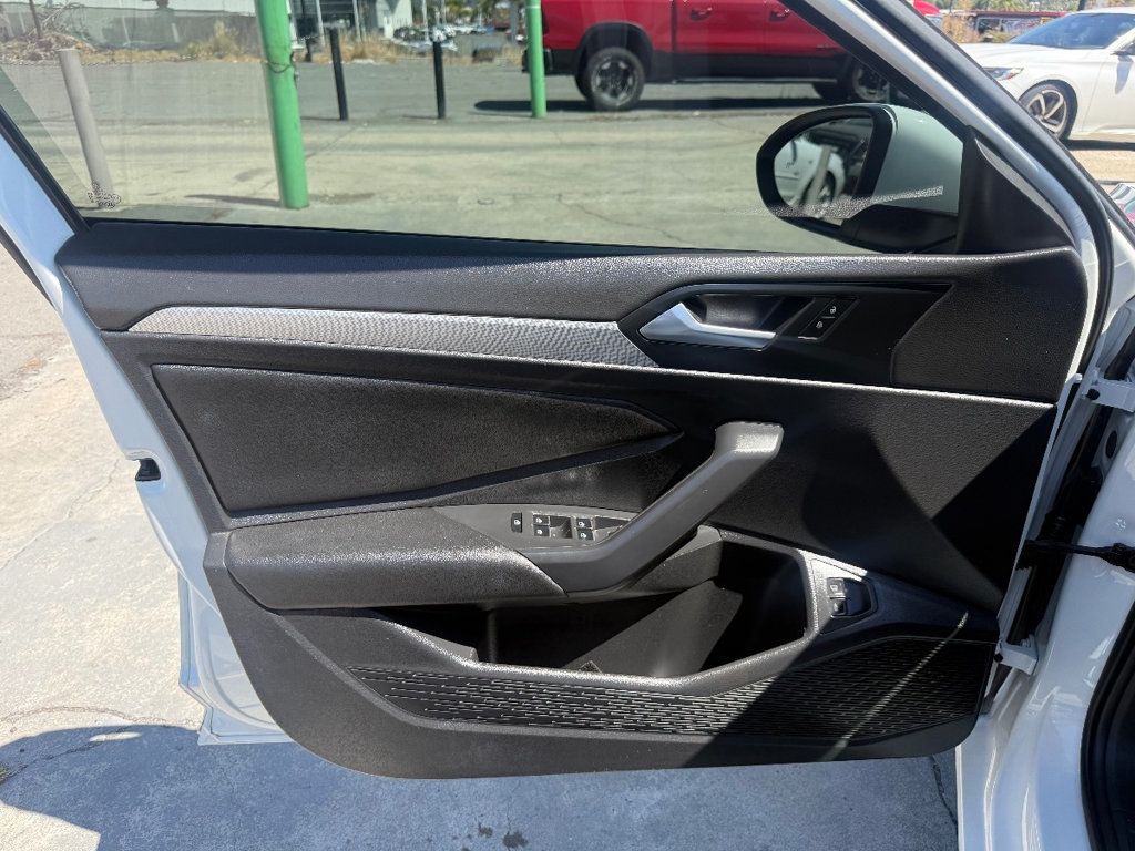 2021 Volkswagen Jetta SE Automatic - 22917862 - 10