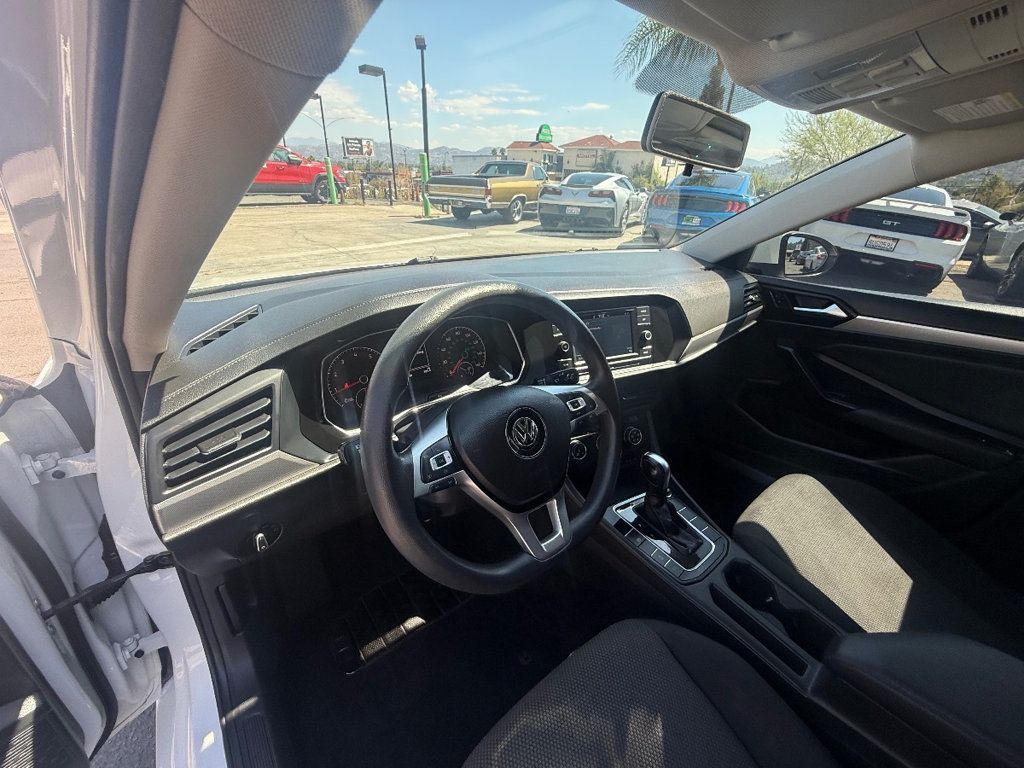 2021 Volkswagen Jetta SE Automatic - 22917862 - 11