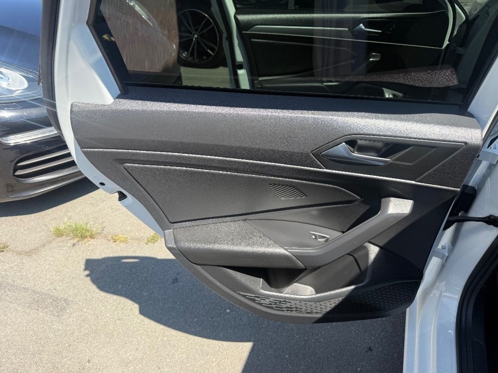 2021 Volkswagen Jetta SE Automatic - 22917862 - 13