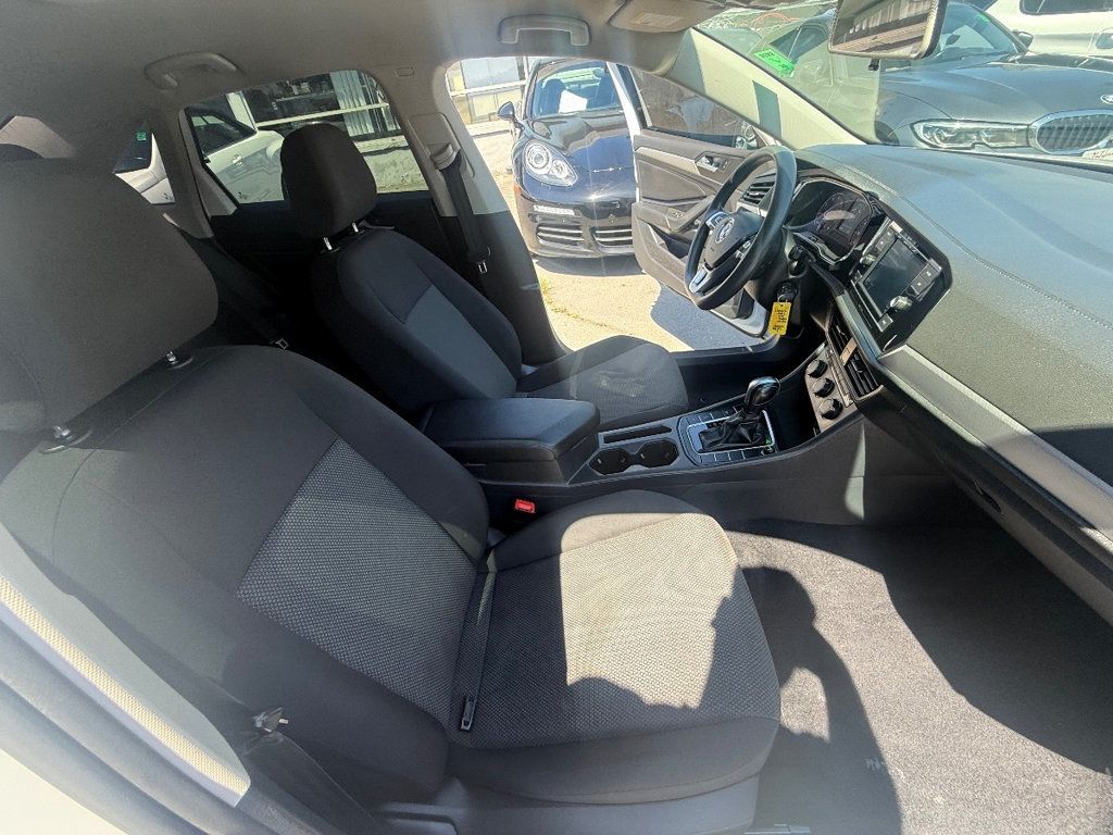 2021 Volkswagen Jetta SE Automatic - 22917862 - 17