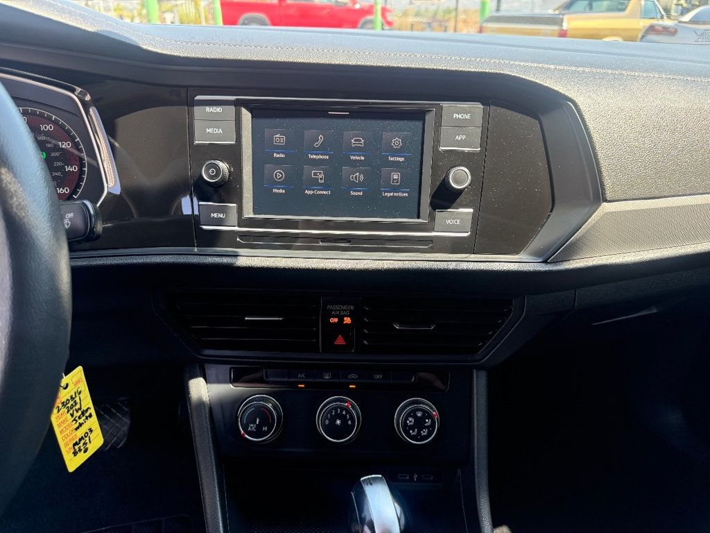 2021 Volkswagen Jetta SE Automatic - 22917862 - 25