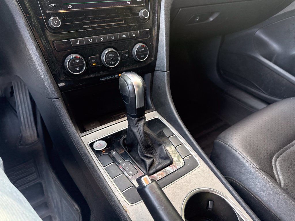 2021 Volkswagen Passat 2.0T SE Automatic - 23100149 - 16