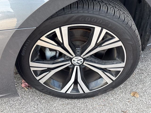 2021 Volkswagen Passat 2.0T SE Automatic - 23100149 - 1