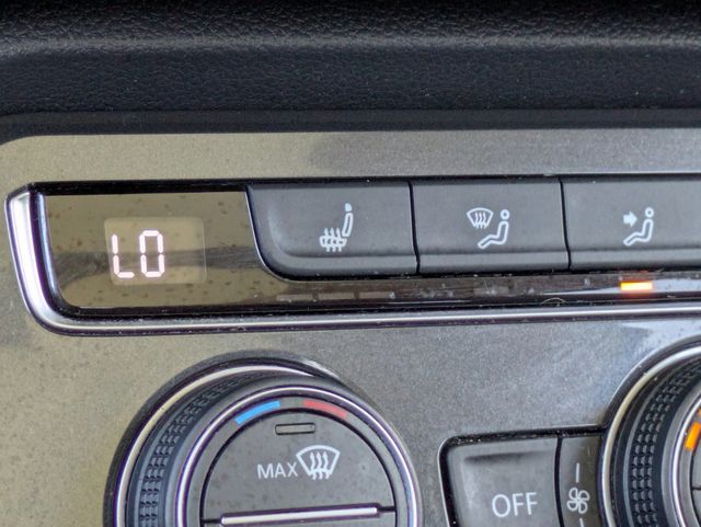 2021 Volkswagen Tiguan  - 22983477 - 24