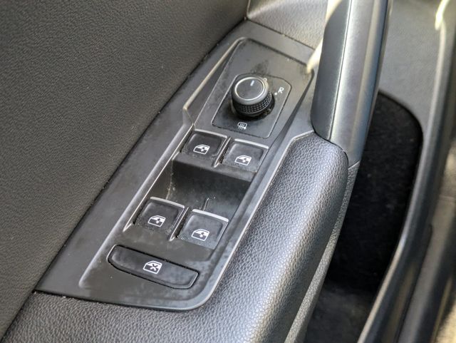 2021 Volkswagen Tiguan  - 22983477 - 25