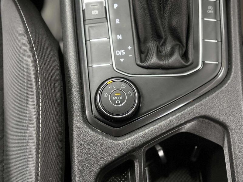 2021 Volkswagen Tiguan 2.0T S 4MOTION - 22977666 - 26