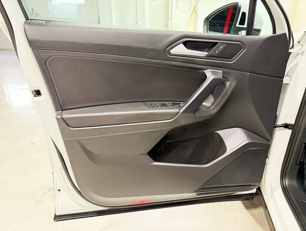 2021 Volkswagen Tiguan 2.0T SE - 22928403 - 30