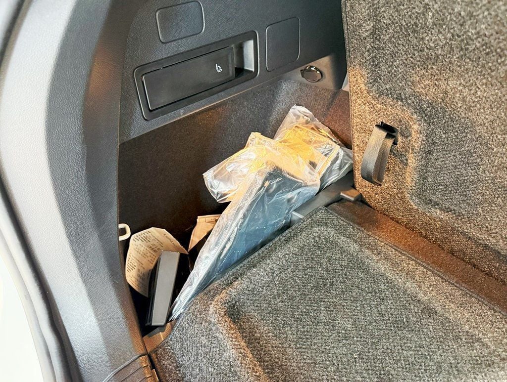 2021 Volkswagen Tiguan 2.0T SE - 22928403 - 39