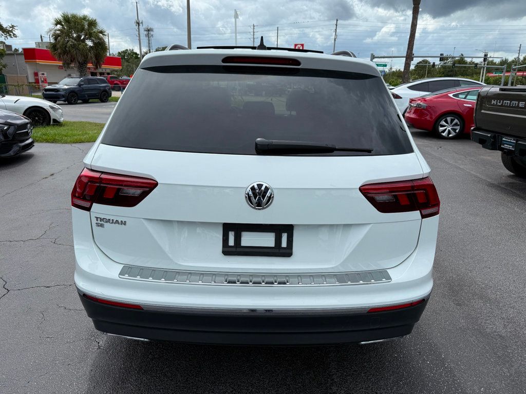 2021 Volkswagen Tiguan SE photo 6