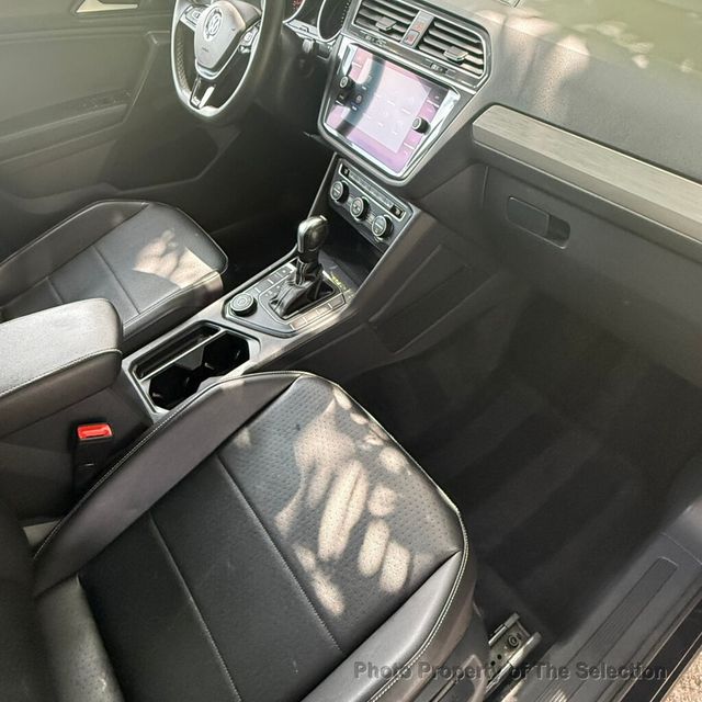 2021 Volkswagen Tiguan 2.0T SE 4MOTION w/PANORAMIC MOONROOF - 23054745 - 40