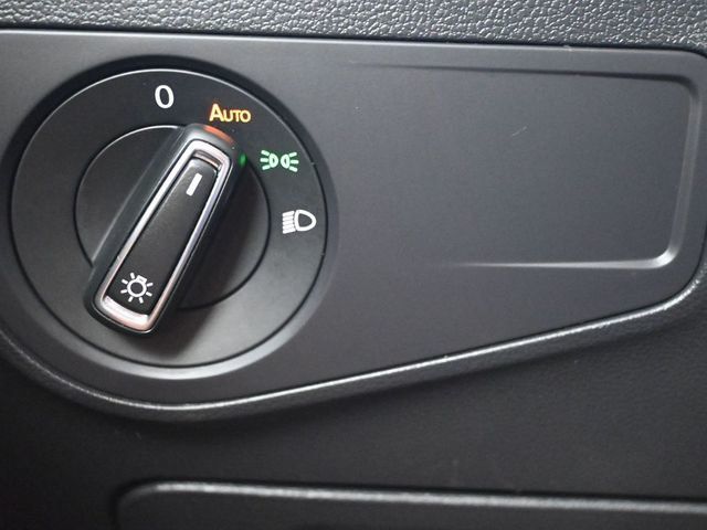 2021 Volkswagen Tiguan 2.0T SE FWD - 22993688 - 28