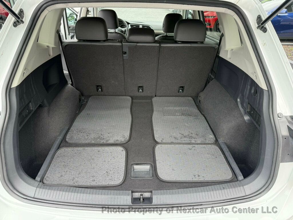 2021 Volkswagen Tiguan SEL photo 14