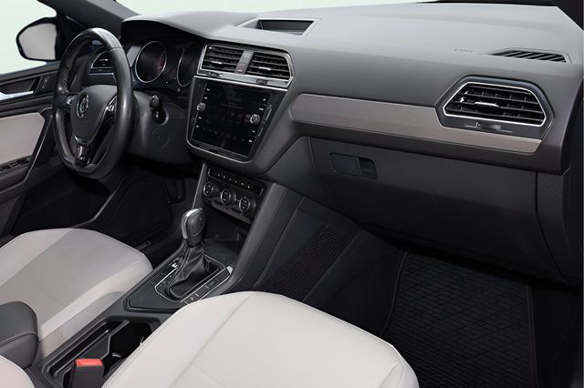 2021 VOLKSWAGEN TIGUAN 2.0T SE R-Line Black FWD - 22873160 - 20