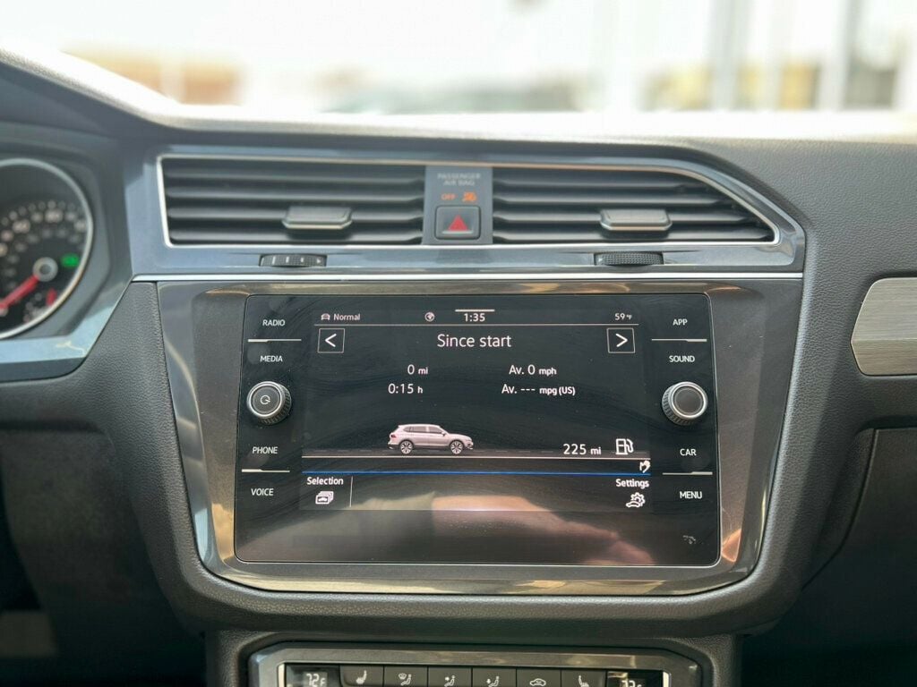 2021 Volkswagen Tiguan SE - 22997259 - 23