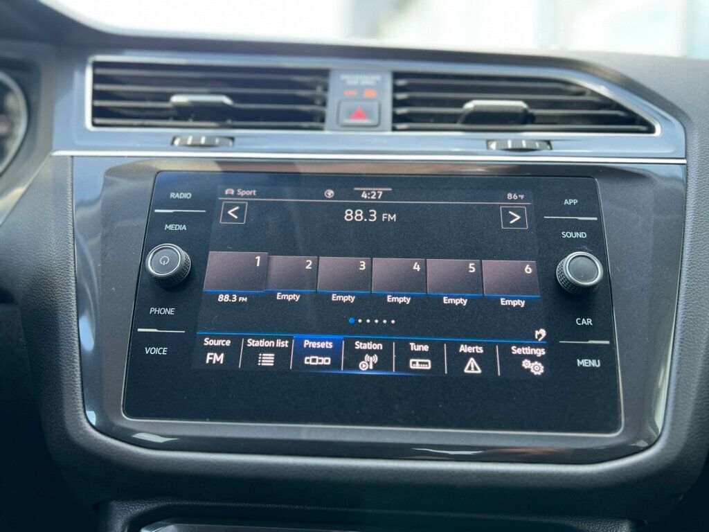 2021 Volkswagen Tiguan SE - 23036043 - 19