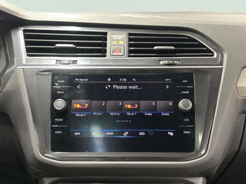 2021 Volkswagen Tiguan SE 4Motion AWD 4dr SUV - 22983761 - 22