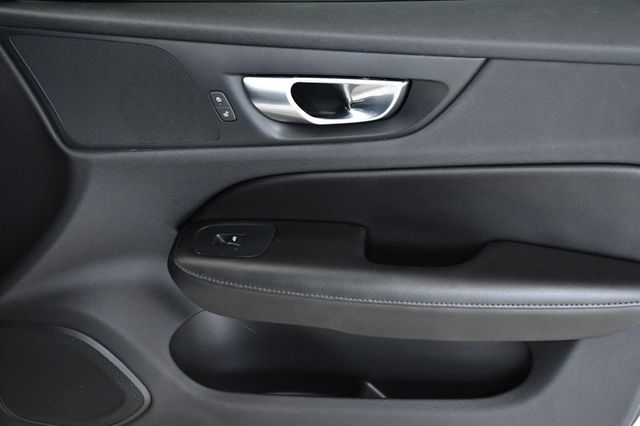 2021 Volvo S60 T5 FWD Momentum - 23008387 - 17