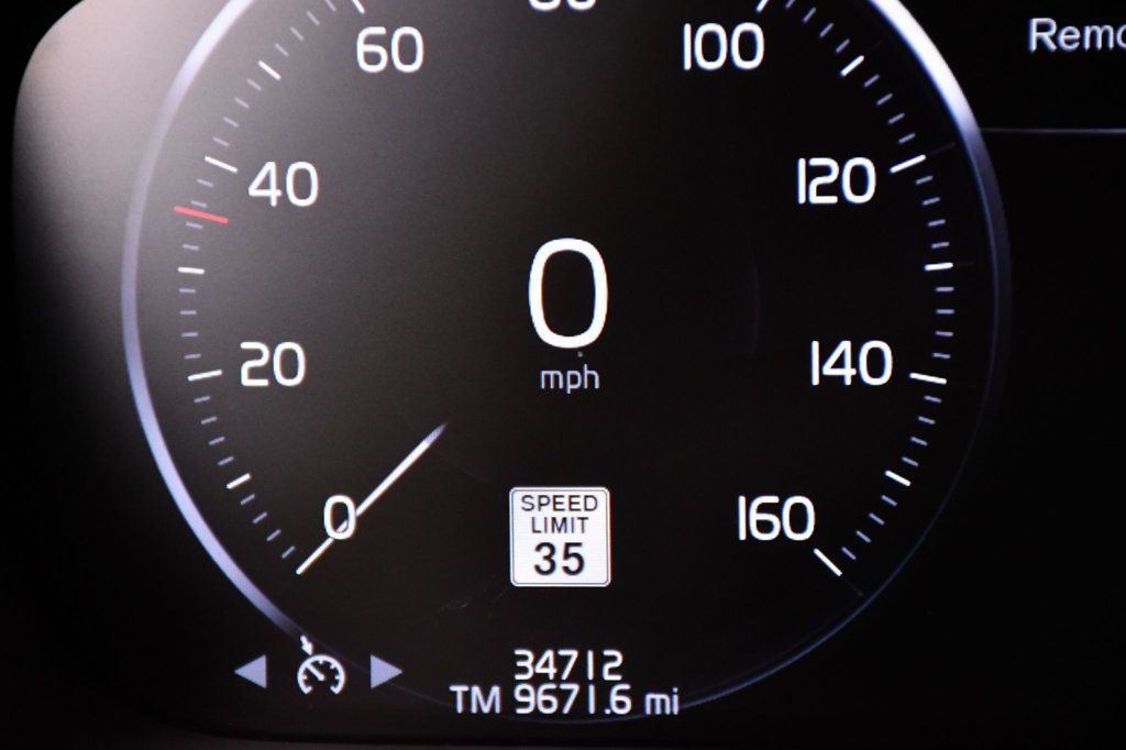 2021 Volvo S60 T5 FWD Momentum - 23008387 - 22