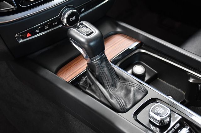 2021 Volvo S60 T5 FWD Momentum - 23008387 - 24