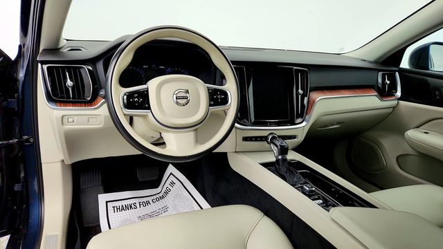 2021 Volvo S60 T5 FWD Momentum - 23097636 - 10