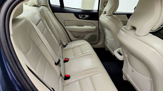 2021 Volvo S60 T5 FWD Momentum - 23097636 - 19