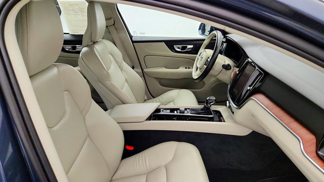 2021 Volvo S60 T5 FWD Momentum - 23097636 - 20