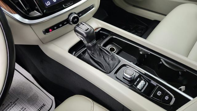2021 Volvo S60 T5 FWD Momentum - 23097636 - 14