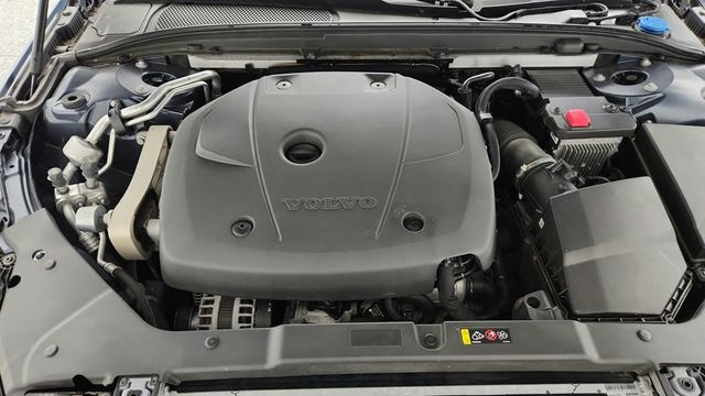 2021 Volvo S60 T5 FWD Momentum - 23097636 - 23