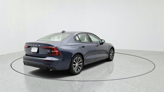 2021 Volvo S60 T5 FWD Momentum - 23097636 - 4