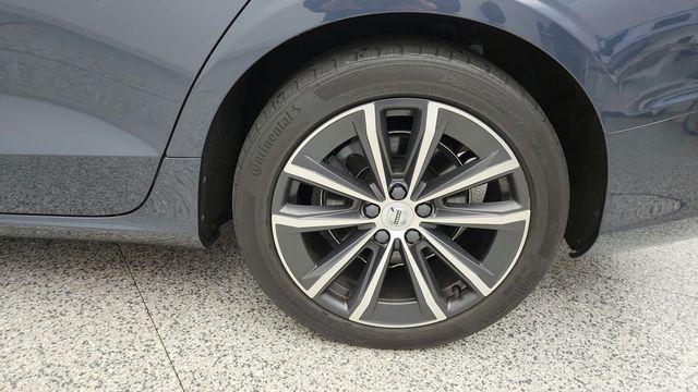 2021 Volvo S60 T5 FWD Momentum - 23097636 - 8